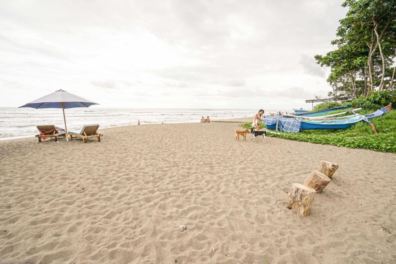 Nelayan Beach Resort By Kts Bali Canggu Exterior foto